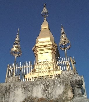 That Chomsi Stupa, atop Phu Si hill-temple